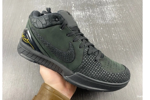 4 Protro FQ3544-001  Mamba Nike Gift of Kobe 0401